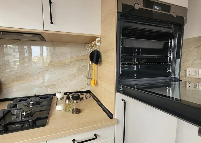 Relax And Cozy Studio- Private Parking - Near Center