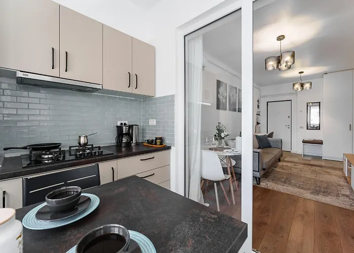 Relax And Cozy Studio- Private Parking - Near Center