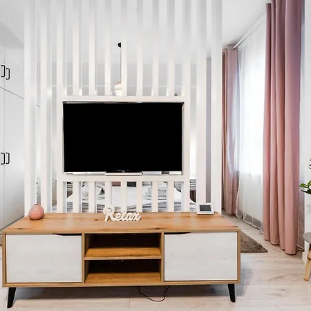 Relax And Cozy Studio- Private Parking - Near Center Bukarest