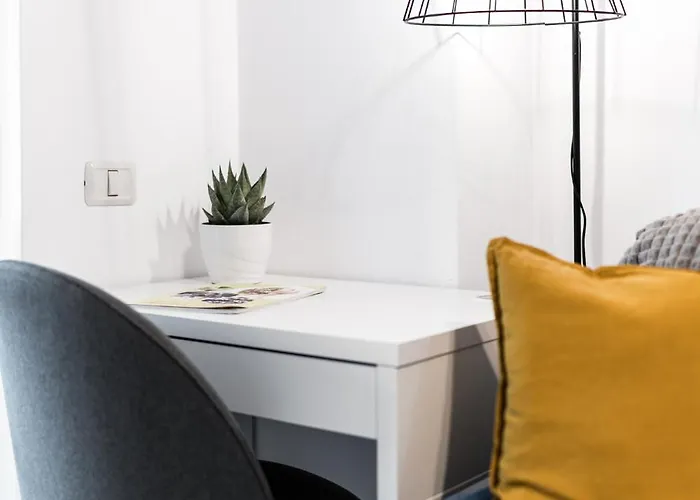 Relax And Cozy Studio- Private Parking - Near Center Daire *