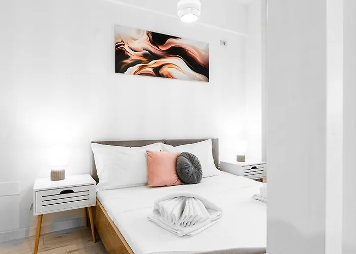 Daire Relax And Cozy Studio- Private Parking - Near Center