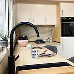 Relax And Cozy Studio- Private Parking - Near Center Apartmán *