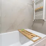 Relax And Cozy Studio- Private Parking - Near Center Bukurešť