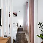 Relax And Cozy Studio- Private Parking - Near Center * Bukurešť