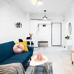 Apartmán Relax And Cozy Studio- Private Parking - Near Center