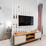 Relax And Cozy Studio- Private Parking - Near Center *
