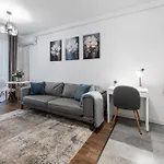 Relax And Cozy Studio- Private Parking - Near Center Apartmán Bukurešť
