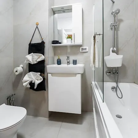 Relax And Cozy Studio- Private Parking - Near Center Appartement Boekarest