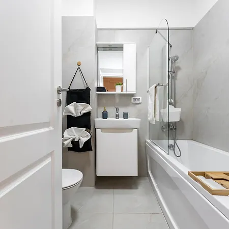 Relax And Cozy Studio- Private Parking - Near Center Daire Bükreş