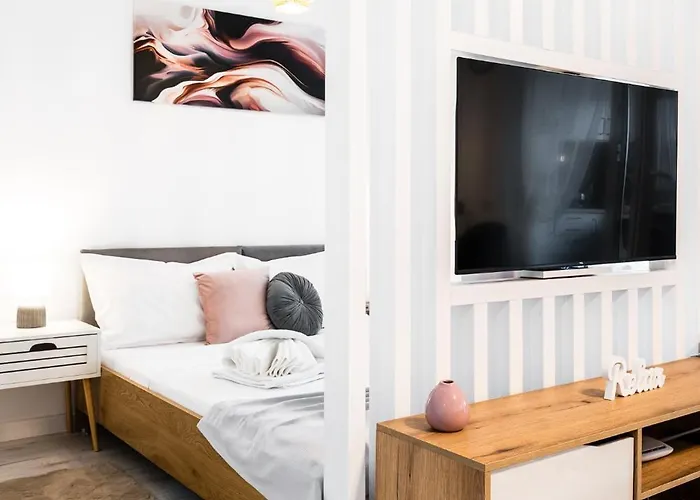 Relax And Cozy Studio- Private Parking - Near Center Bucharest