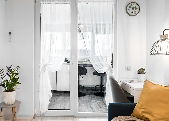 Lägenhet Relax And Cozy Studio- Private Parking - Near Center *