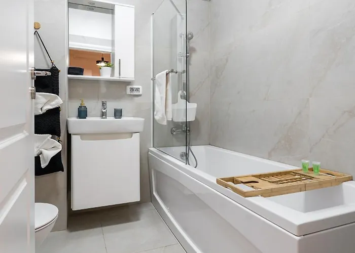 Relax And Cozy Studio- Private Parking - Near Center *